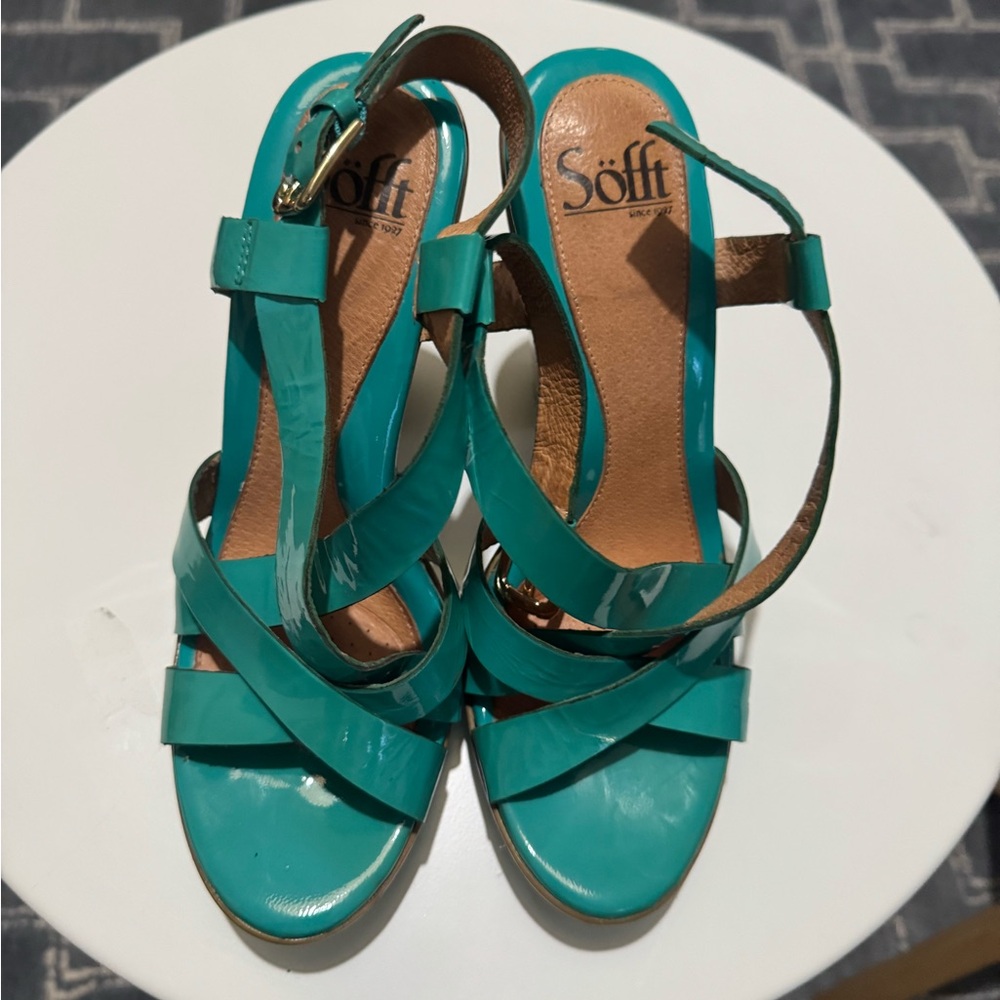 Sofft Turquoise Strappy Sandals
